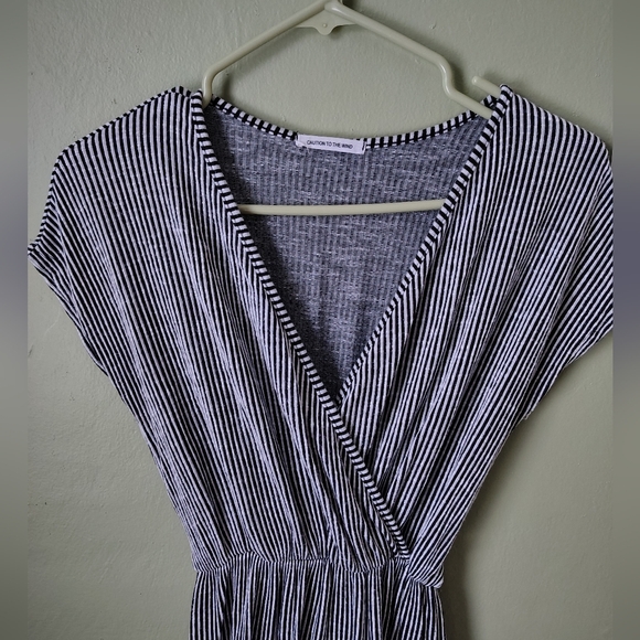 Caution to the Wind Women's Medium Black Ribbed Wrap Maxi Dress - Picture 6 of 11